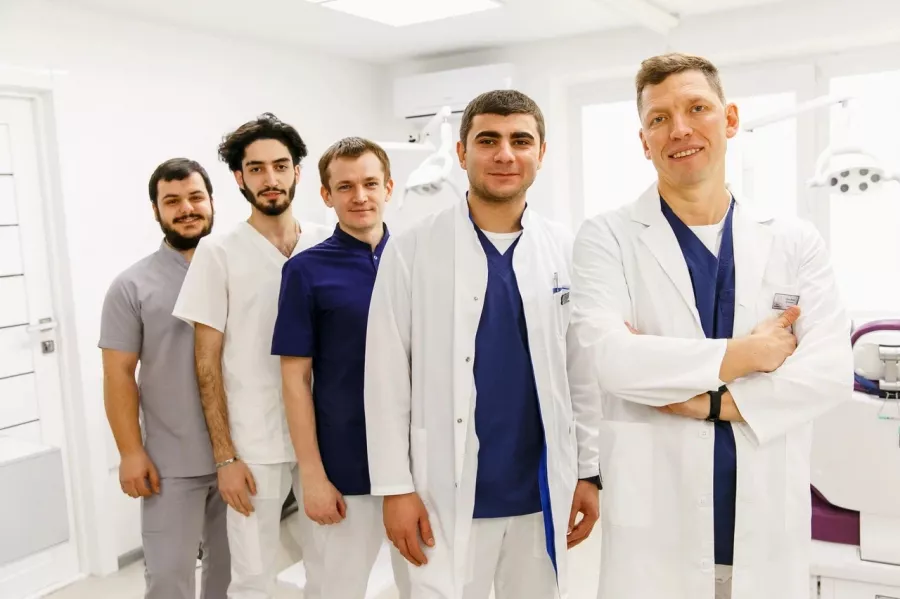 Стоматологическая клиника Дентис в Краснодаре: Имплантация, Лечение Зуба, Удаление Зуба, Детский Стоматолог, Стоматология, Лечение Десен, Лечение Кариеса, Бесплатная Консультация, Диагностика,