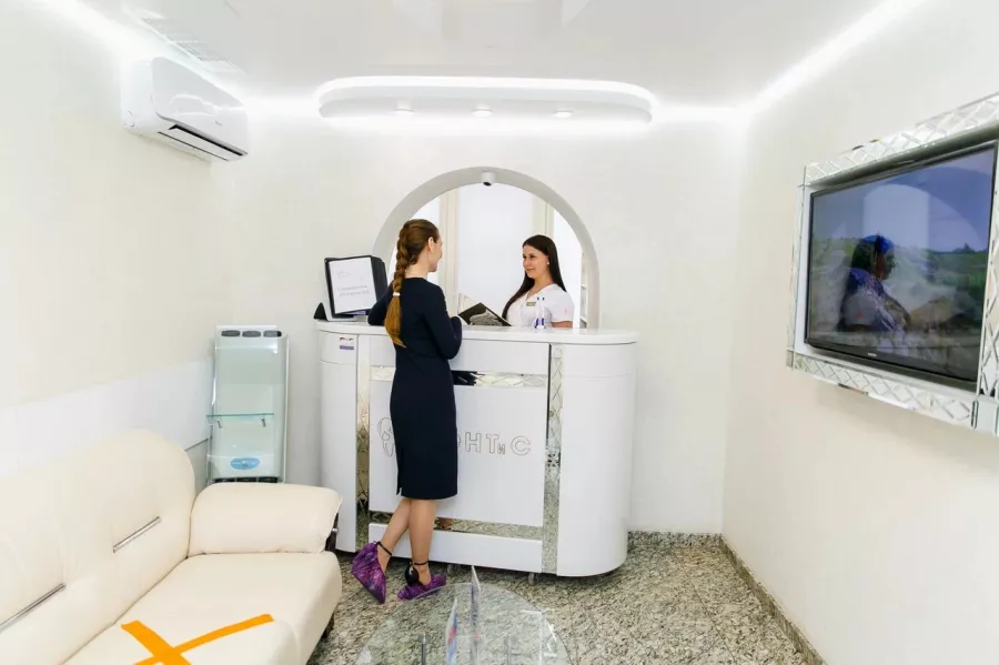 Стоматологическая клиника Дентис в Краснодаре: Имплантация, Лечение Зуба, Удаление Зуба, Детский Стоматолог, Стоматология, Лечение Десен, Лечение Кариеса, Бесплатная Консультация, Диагностика,