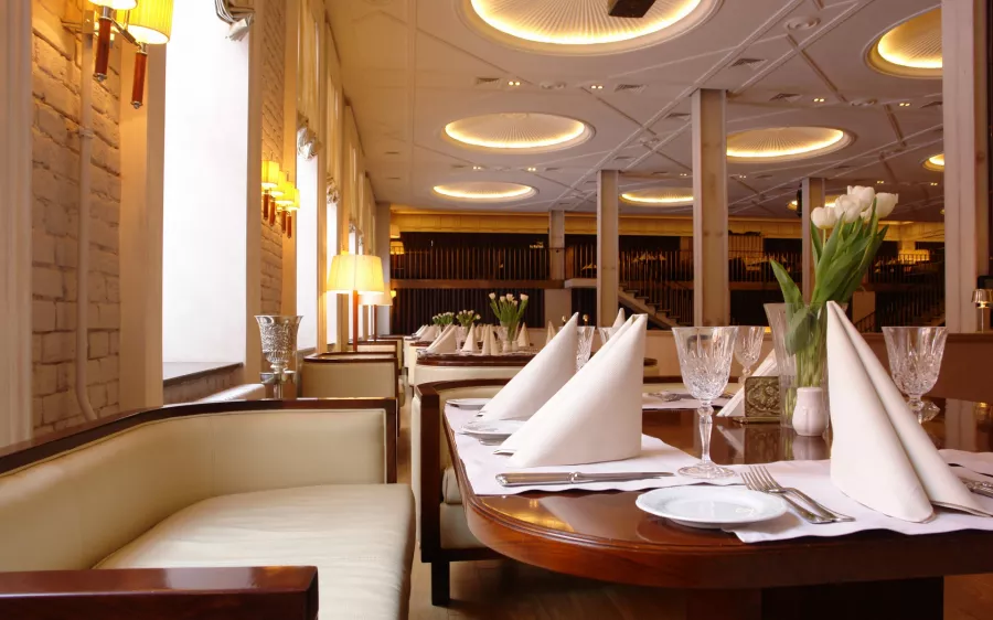 Ресторан Sva Bali в Бали: Ресторан, Бизнес-лач, Банкетный зал, Dinner, Restaurant, Food,