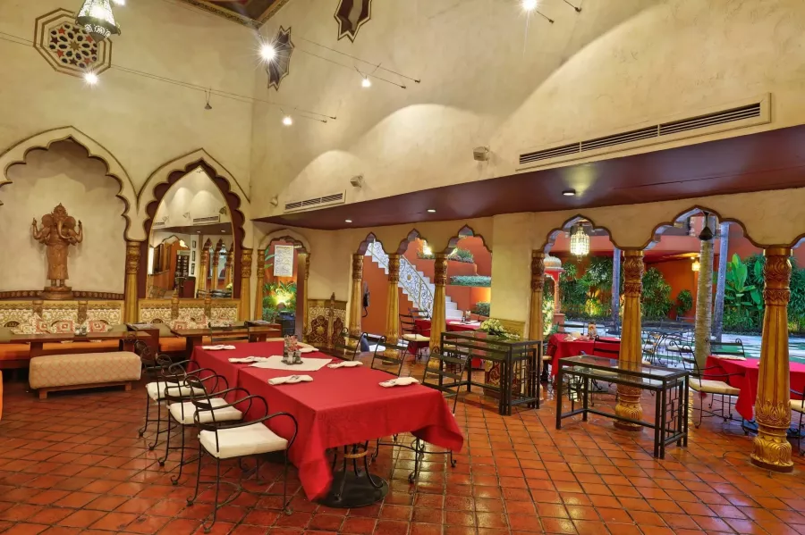 Ресторан Prana Indian Restaurant Bali в Бали: Ресторан, Бизнес-лач, Банкетный зал, Dinner, Restaurant, Food,