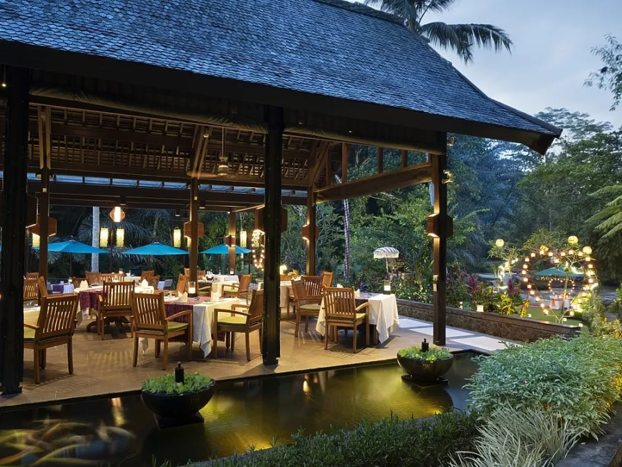 Ресторан Mar Bali в Бали: Ресторан, Бизнес-лач, Банкетный зал, Dinner, Restaurant, Food,