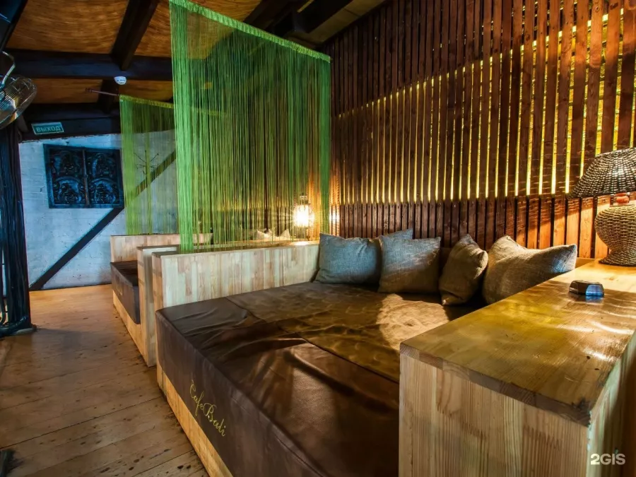 Ресторан PinisiHouse Bali в Бали: Ресторан, Бизнес-лач, Банкетный зал, Dinner, Restaurant, Food,