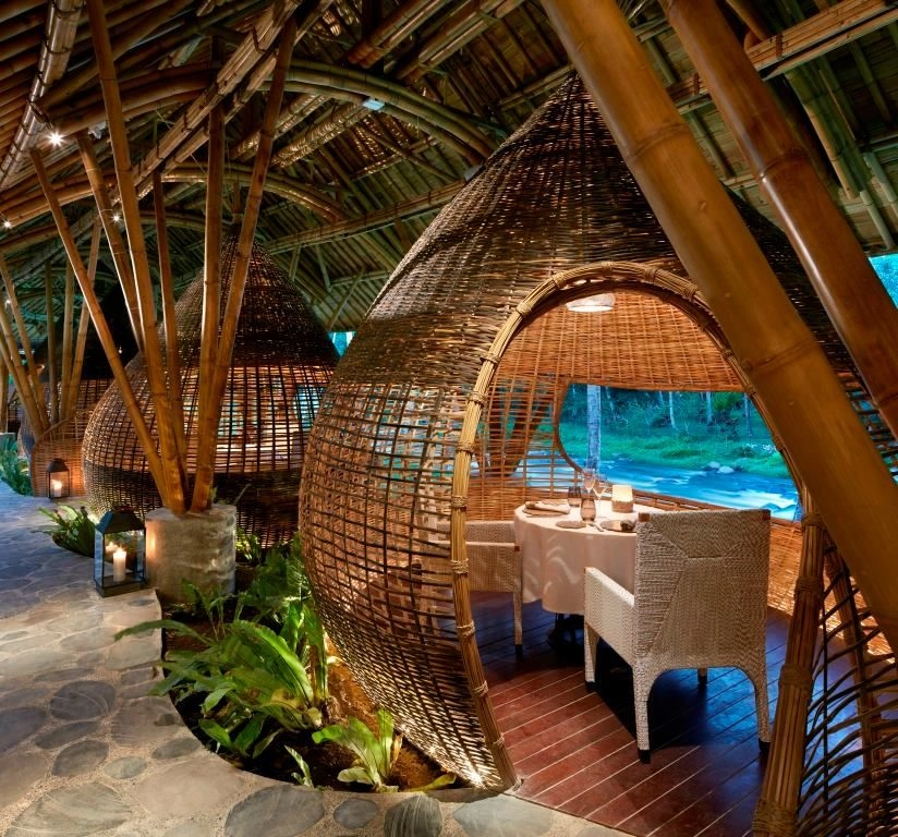 Ресторан PinisiHouse Bali в Бали: Ресторан, Бизнес-лач, Банкетный зал, Dinner, Restaurant, Food,