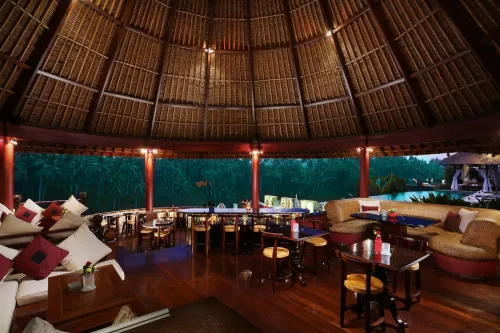 Ресторан Nasi Bali Restaurant & Bar Legian на Бали
