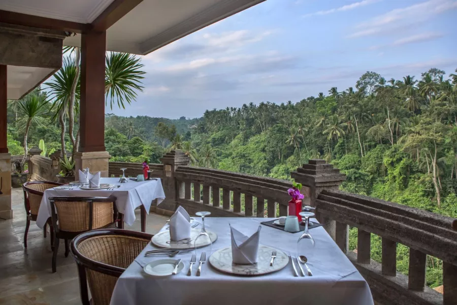 Ресторан Nasi Bali Restaurant & Bar Legian в Бали: Ресторан, Бизнес-лач, Банкетный зал, Dinner, Restaurant,