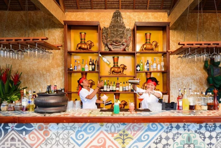 Ресторан Dumbo bali в Бали: Ресторан, Бизнес-лач, Банкетный зал, Dinner, Restaurant, Food,