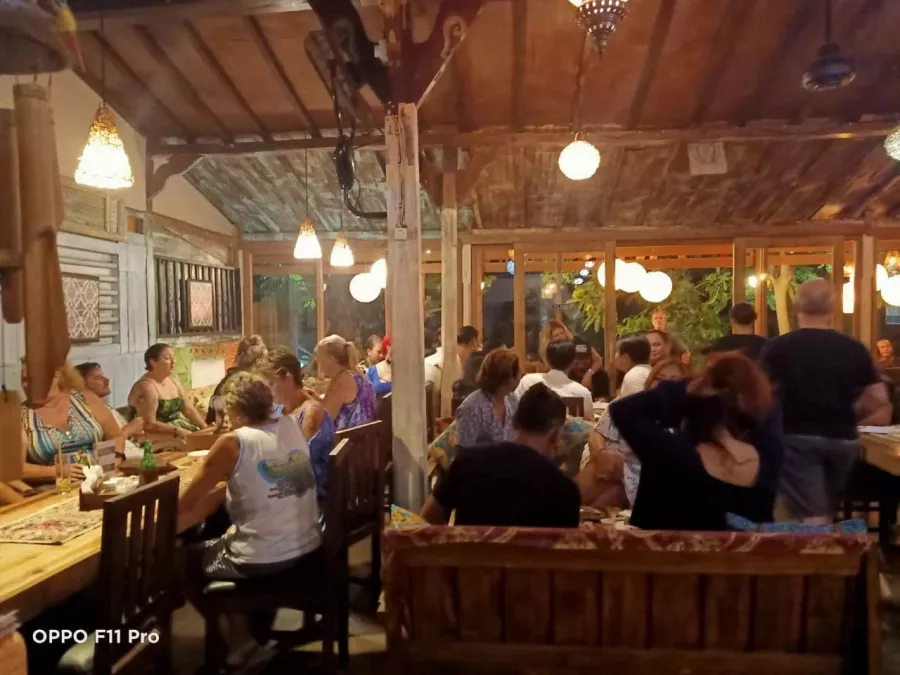 Ресторан Just Kitchen Georgian Restaurant в Бали: Ресторан, Бизнес-лач, Банкетный зал, Dinner, Restaurant, Food,