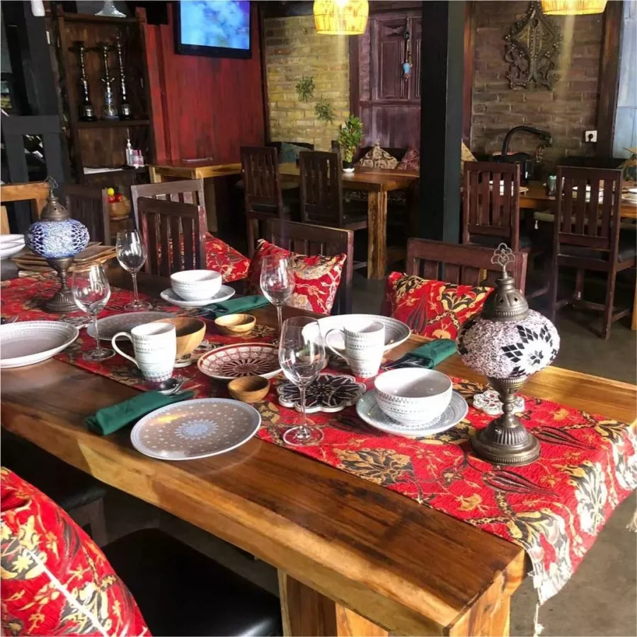 Ресторан Just Kitchen Georgian Restaurant в Бали: Ресторан, Бизнес-лач, Банкетный зал, Dinner, Restaurant, Food,
