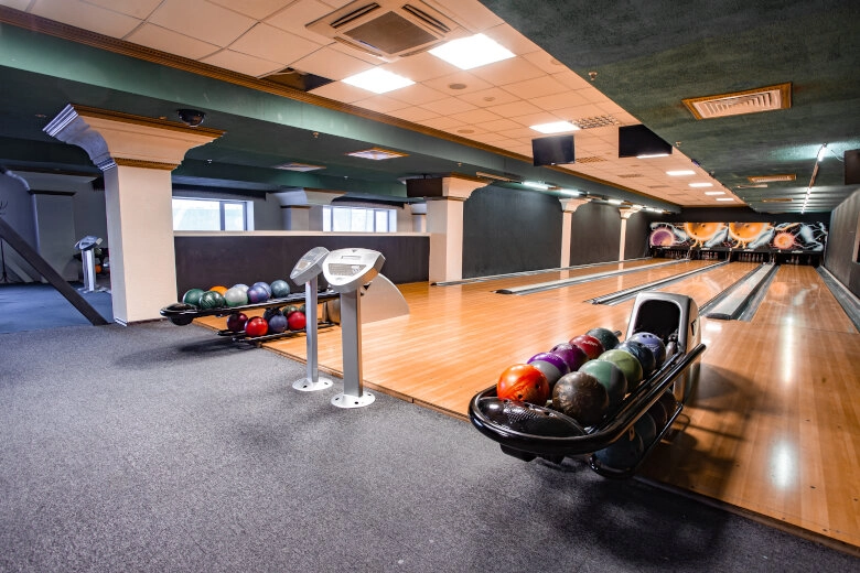 Боулинг-клуб Венеция VIP Боулинг в Екатеринбурге: Боулинг, Развлечение, Досуг, Праздник, Бильярд, Игры,