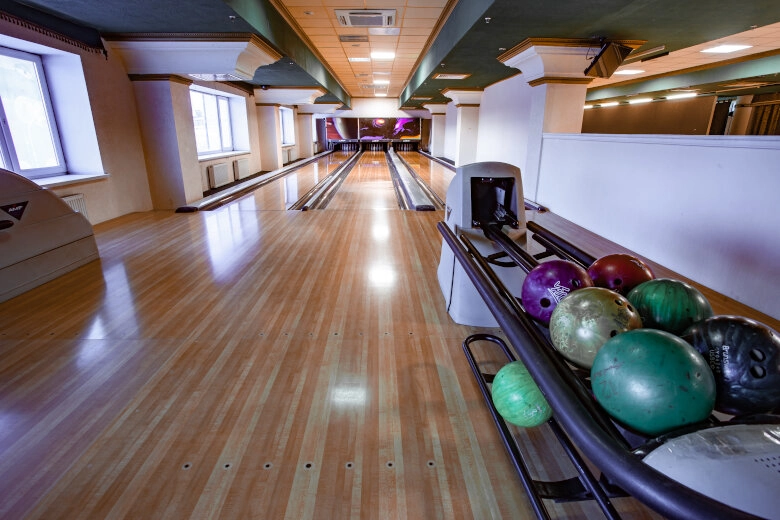 Боулинг-клуб Венеция VIP Боулинг в Екатеринбурге: Боулинг, Развлечение, Досуг, Праздник, Бильярд, Игры,