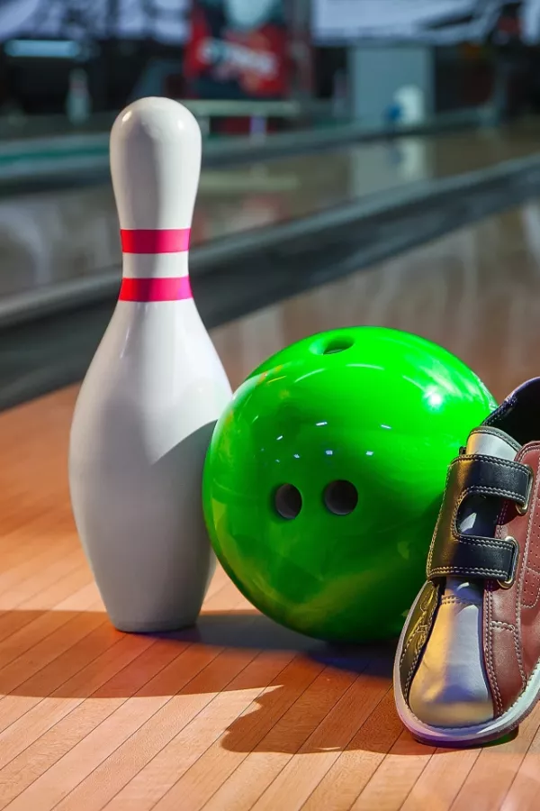 Боулинг-клуб Bowling в Калининграде: Боулинг, Игра, Развлечение, Досуг, Компания, Веселье, Праздник, БоулингКалининград, Отдых с друзьями, Развлекательный центр,