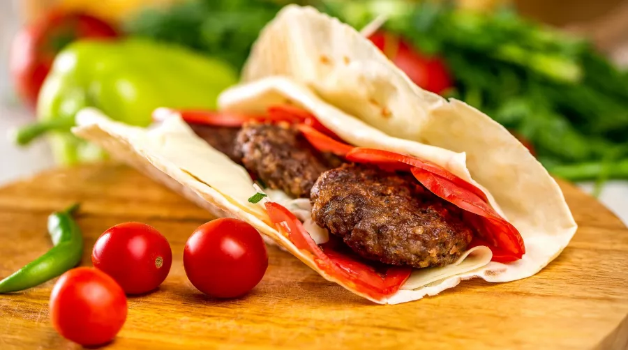 Кафе Еревани Шаурма в Ереване: Стритуфуд, Мясо, Шашлык, Шаурма, Фастфуд, Быстро перекусить, Пирожки, Доставка,