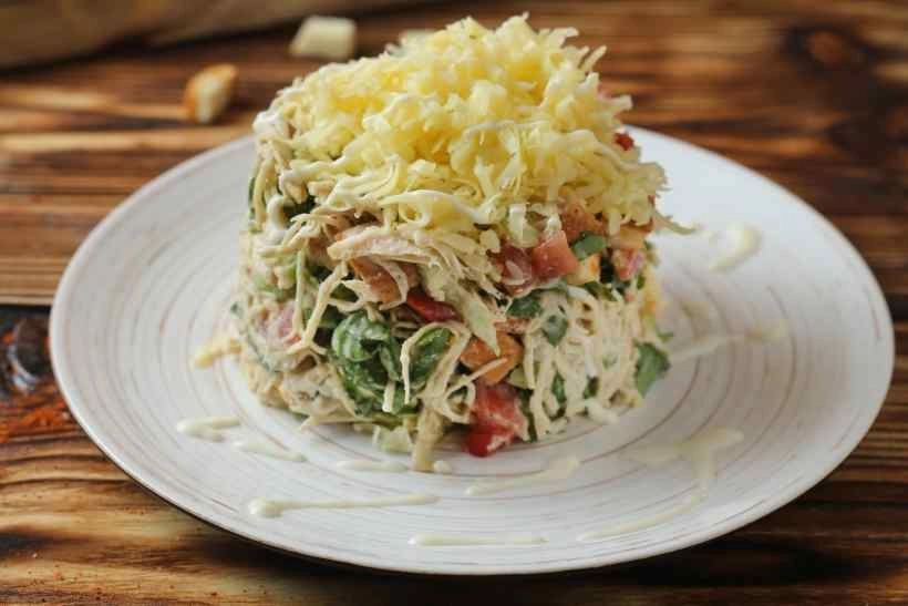 Сеть национальных кафе Karas в Ереване: Армянская кухня, Быстро перекусить, На каждый день, Кофе, Шаурма, Шашлык, Выпечка, Десерты, Бургеры, Алкоголь , Грузинская кухня,