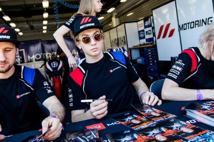 Швейный цех Molnia studio в Санкт-Петербурге: Производство, Одежда , Танцы, Бизнес,