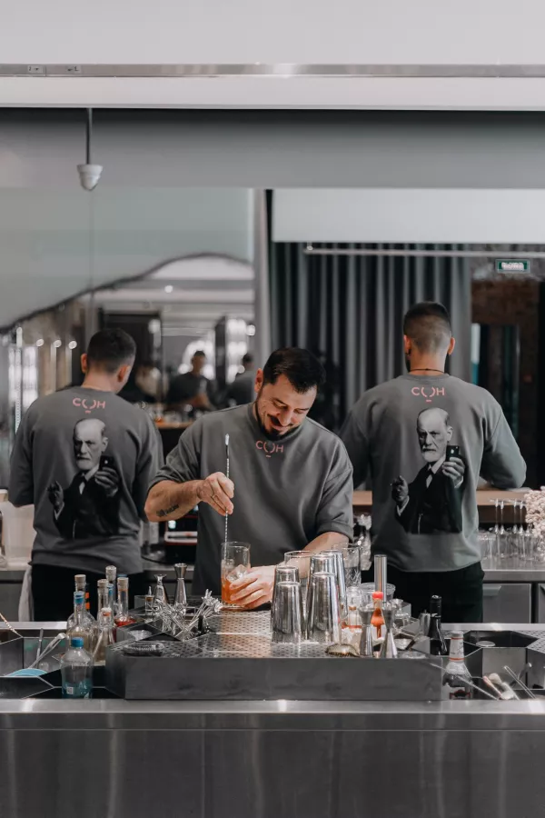 Швейный цех Molnia studio в Санкт-Петербурге: Производство, Одежда , Танцы, Бизнес,