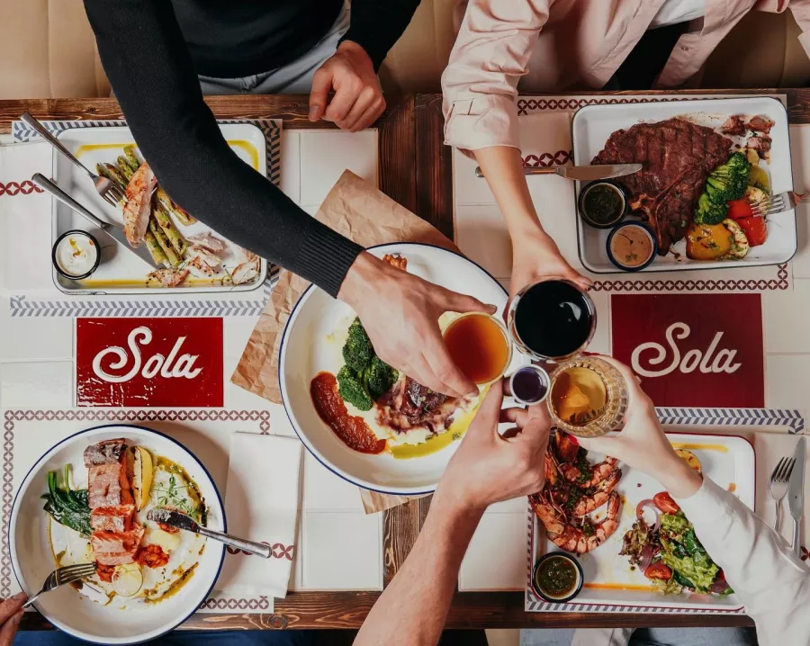 Ресторан Sola в Ереване: Европейская кухня, Пицца, Алкоголь, Завтраки, Веранда, Коктейли, На каждый день, Для свиданий, Можно с животными, Итальянская кухня,