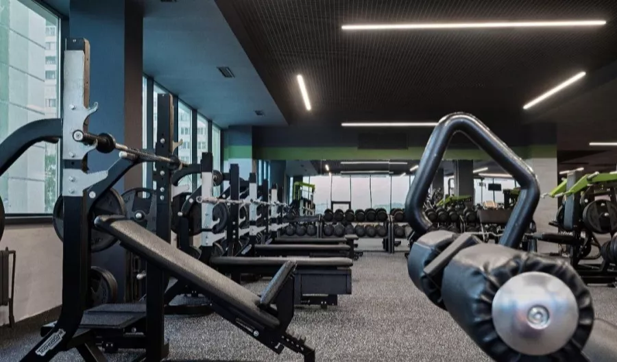 Фитнес-клуб Gymhall в Екатеринбурге: Фитнес , Гибкость , Тренер , Тренажёры , Следить за здоровьем, Развиваться,