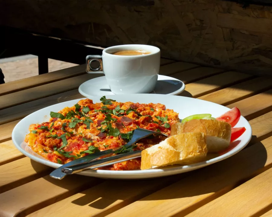 Кафе Green Bean в Ереване: Европейская кухня, Завтраки, Для веганов, Выпечка, Можно с животными, На каждый день, Встретиться с друзьями,