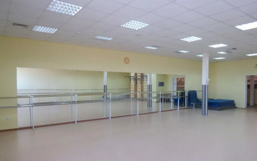 Физкультурно-оздоровительный центр АЙС в Екатеринбурге: Растяжка , Гибкость , Каток , Физкультурно-оздоровительный центр, Следить за здоровьем, Развиваться,