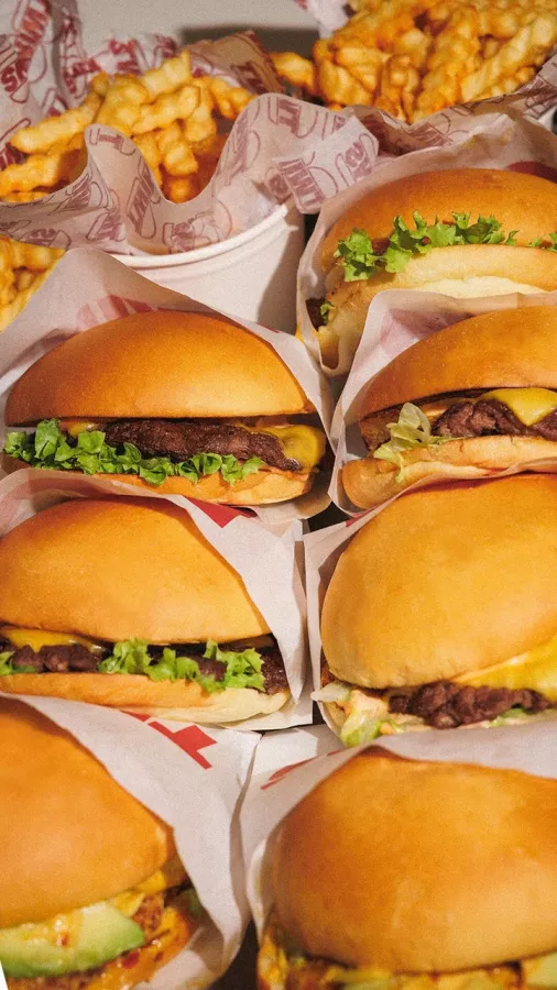 Ресторан Twins Smashburgers в Ереване: Стритфуд, Бургеры, Вкусно поесть, Быстро перекусить, На каждый день, Для веганов,