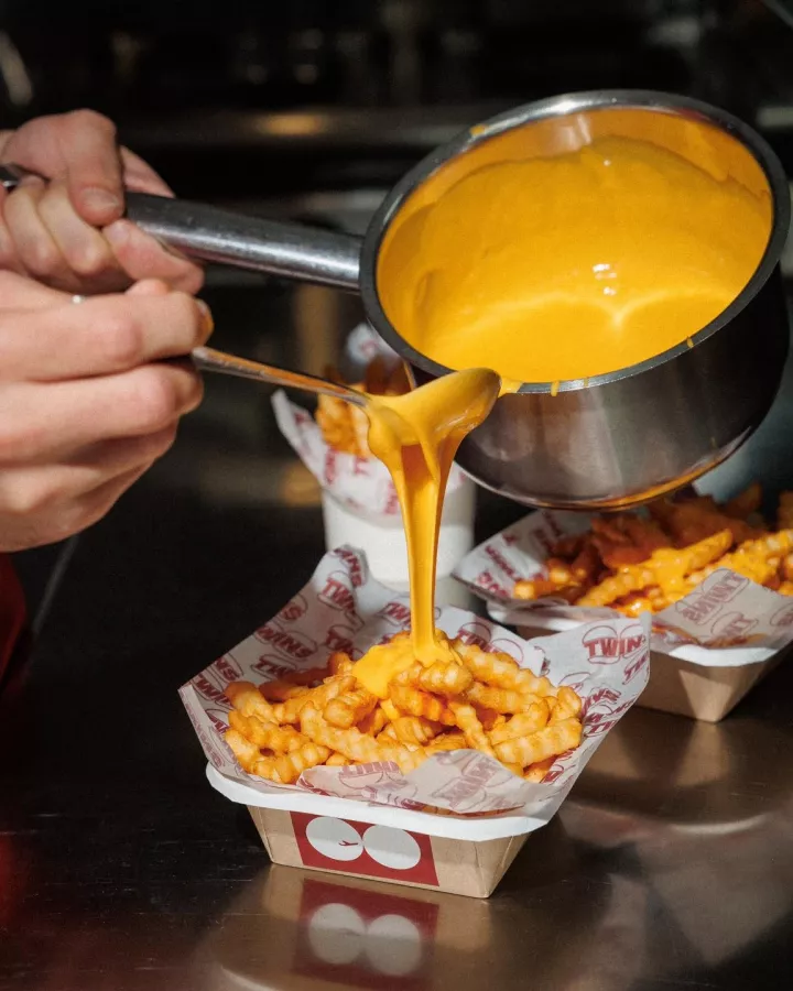 Ресторан Twins Smashburgers в Ереване: Стритфуд, Бургеры, Вкусно поесть, Быстро перекусить, На каждый день, Для веганов,