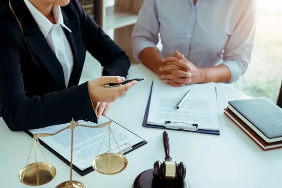 Юридическая компания "Smart Law"