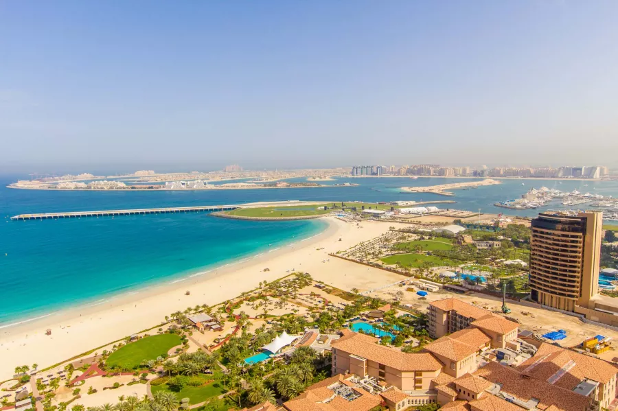 Пляж Джумейра Оупен Бич или Jumeirah Open Beach в Дубаи: Пляж, Бесплатный Пляж, Пляжный Спорт, Пляжные Кафе, Пляж для Семьи, Пляжный Ресторан, Песчаный Пляж, Пляжные Развлечения, Городской Пляж, Пляжный Отдых,