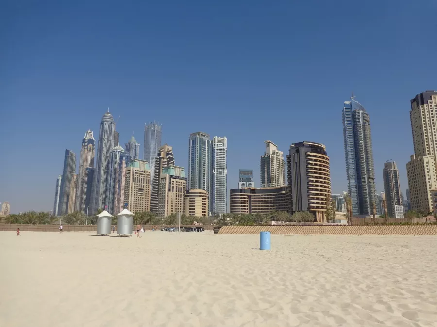Пляж Джумейра Оупен Бич или Jumeirah Open Beach в Дубаи: Пляж, Бесплатный Пляж, Пляжный Спорт, Пляжные Кафе, Пляж для Семьи, Пляжный Ресторан, Песчаный Пляж, Пляжные Развлечения, Городской Пляж, Пляжный Отдых,