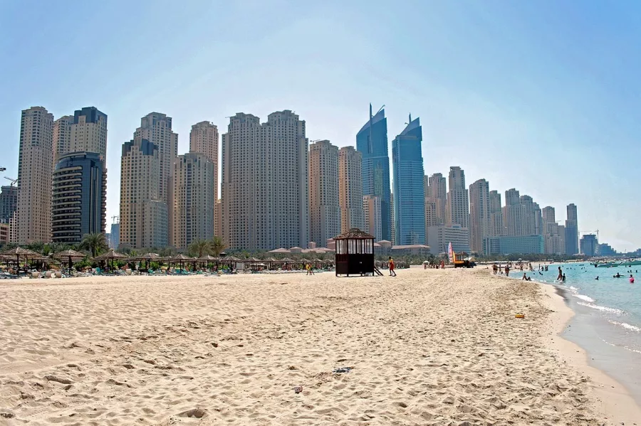 Пляж Джумейра Оупен Бич или Jumeirah Open Beach в Дубаи: Пляж, Бесплатный Пляж, Пляжный Спорт, Пляжные Кафе, Пляж для Семьи, Пляжный Ресторан, Песчаный Пляж, Пляжные Развлечения, Городской Пляж, Пляжный Отдых,