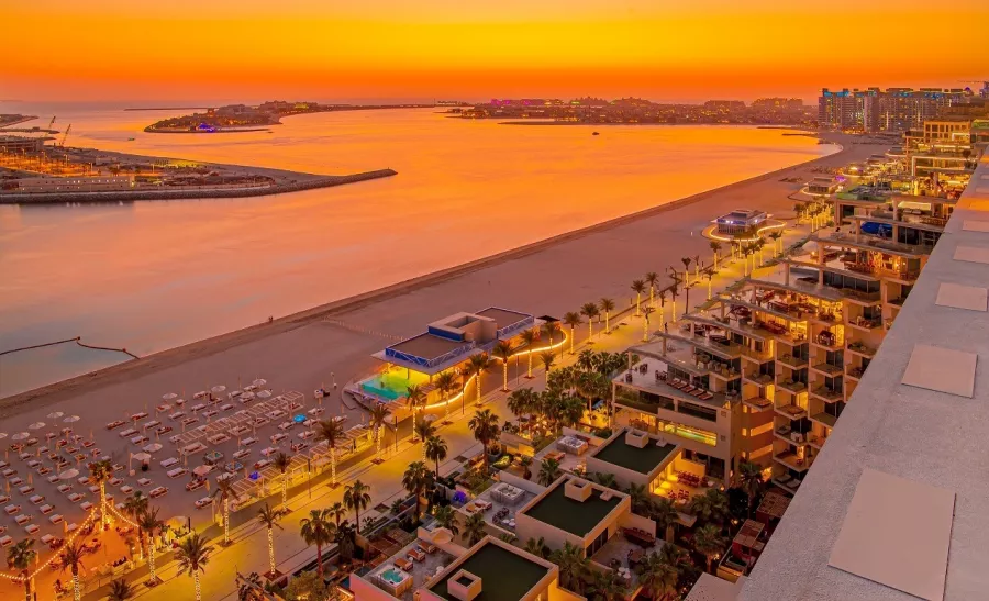 Пляж Джумейра Оупен Бич или Jumeirah Open Beach в Дубаи: Пляж, Бесплатный Пляж, Пляжный Спорт, Пляжные Кафе, Пляж для Семьи, Пляжный Ресторан, Песчаный Пляж, Пляжные Развлечения, Городской Пляж, Пляжный Отдых,