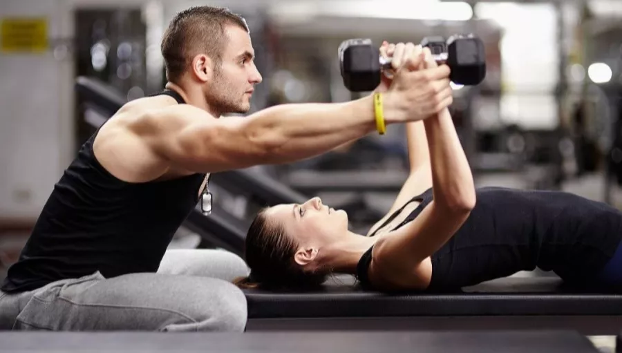 Фитнес клуб Ultra family fitness в Екатеринбурге: Фитнес , Бассейн , Тренер, Тренажёры , Следить за здоровьем, Развиваться,