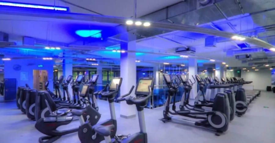 Фитнес клуб Ultra family fitness в Екатеринбурге: Фитнес , Бассейн , Тренер, Тренажёры , Следить за здоровьем, Развиваться,