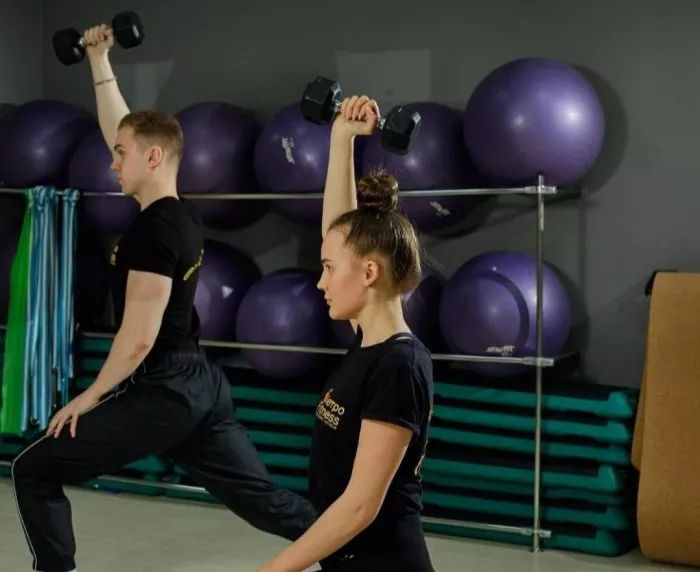 Спортивный клуб "Metrofitness"