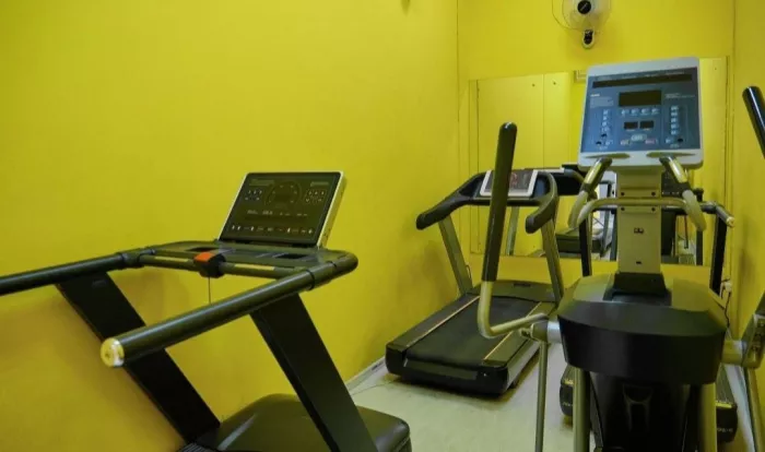 Спортивный клуб "Metrofitness"