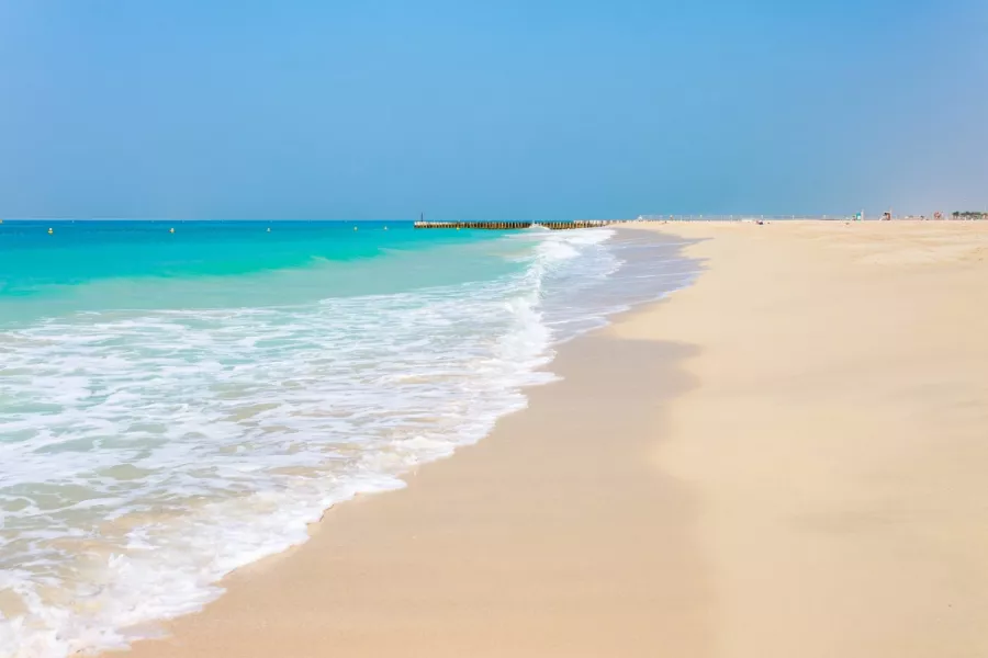 Пляж Меркато (Mercato Beach) в Дубаи: Пляж, Бесплатный Пляж, Малолюдный Пляж, Пляжные Кафе, Пляж для Семьи, Тихий Пляж, Песчаный Пляж, Вдали от Отелей, Рыбалка,