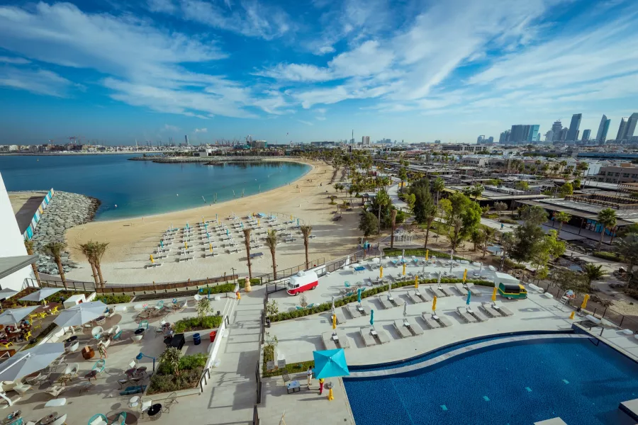 Пляж Меркато (Mercato Beach) в Дубаи: Пляж, Бесплатный Пляж, Малолюдный Пляж, Пляжные Кафе, Пляж для Семьи, Тихий Пляж, Песчаный Пляж, Вдали от Отелей, Рыбалка,