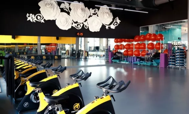 Фитнес клуб "Port Fitness"