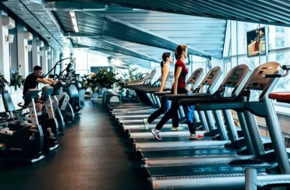 Фитнес клуб "AversFit"