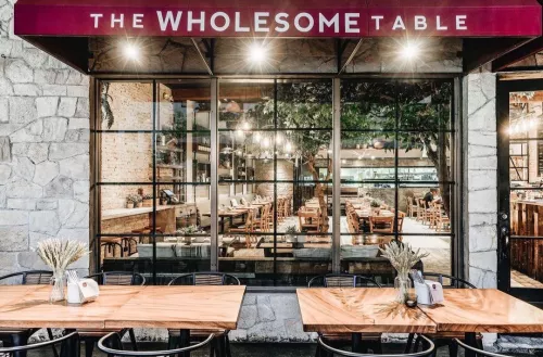 Ресторан The Wholesome Table в Манила