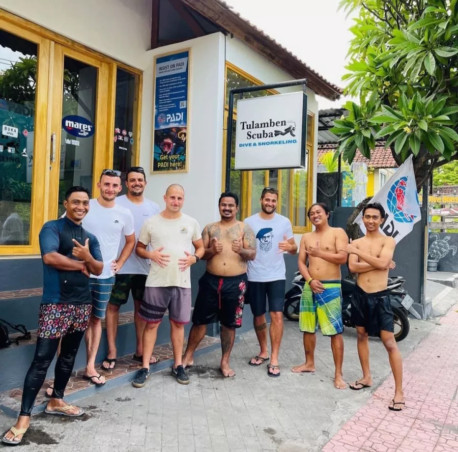Центр Дайвинга Tulamben Scuba в Бали: Дайвинг, Акваланг, Инструкторы, Diving, Scuba doving, Instructors, Snorkeling , Сноркелинг,