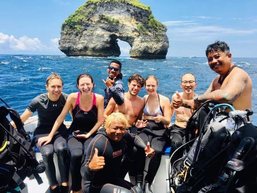Центр Дайвинга Neptune Scuba в Бали: Дайвинг , Инструкторы, Сноркелинг, Акваланг, Divind, Scuba diving , Instructors, Snorkeling ,