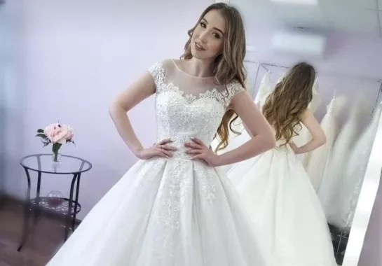 Магазин свадебных платьев "Amore Mio"