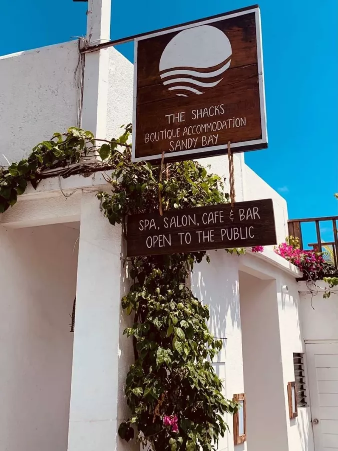 Пляжный Клуб Sandy Bay в Бали: Ресторан, Бар, Бассейн, Restaurant , Bar, Swimming pool , Live music, Живая музыка,