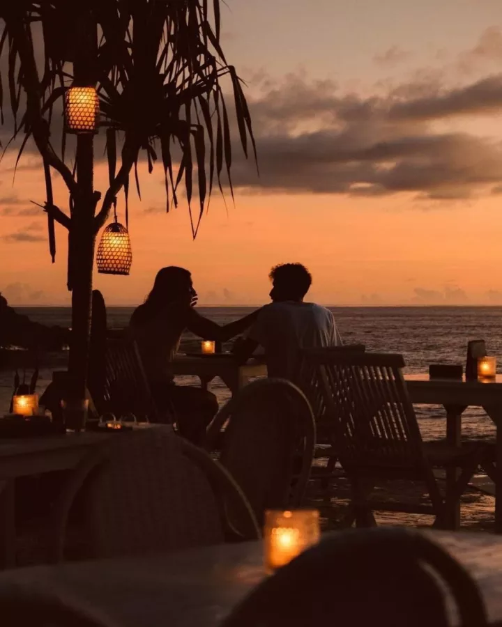 Пляжный Клуб Sandy Bay в Бали: Ресторан, Бар, Бассейн, Restaurant , Bar, Swimming pool , Live music, Живая музыка,