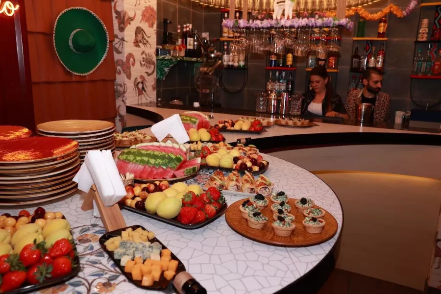 Ресторан El Mestizo в Ереване: Ресторан, Мексиканская кухня, Алкоголь, Веранда, Вкусно поесть, На каждый день, Встретиться с друзьями,