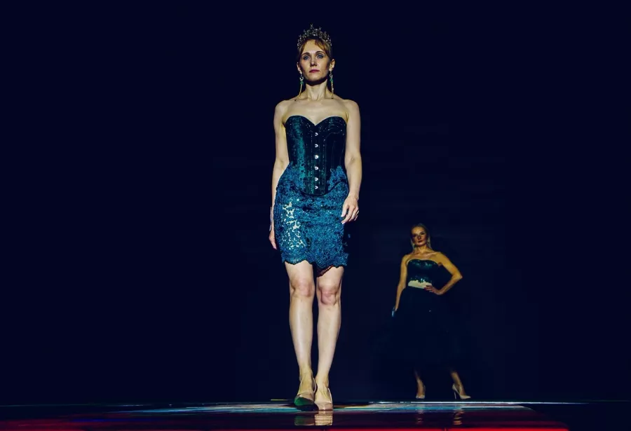 Модельное агентство Maxi Models на Щорса в Екатеринбурге: Модельное агентство, Фото, Фотограф, Фотосъемка, Фотосессия, Я красивая, Ямодель, Кастинг для моделей, Стать моделью, МодельноеагентствоЕкатеринбург,