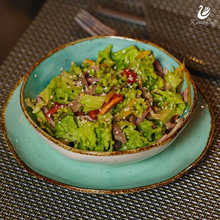 Кафе Karap в Ереване: Армянская кухня, Европейская кухня, Десерты, Бургеры, Пицца, Алкоголь, Веранда, На каждый день, Встретиться с друзьями,