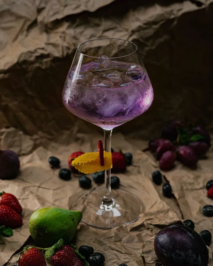 Ресторан Luna в Ереване: Ресторан, Европейская кухня, Морепродукты, Стейки, Десерты, Веранда, На крыше, Кальян, Для особых случаев, Отдохнуть вечером, Для свиданий,