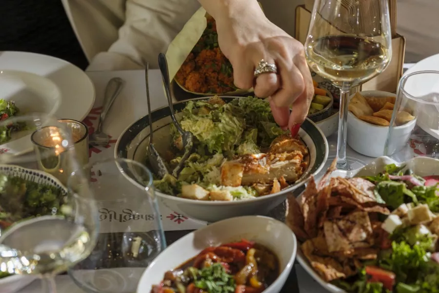 Ресторан Shaghig в Ереване: Ресторан, Армянская кухня, Восточная кухня, Завтраки, Десерты, На каждый день, Встретиться с друзьями,