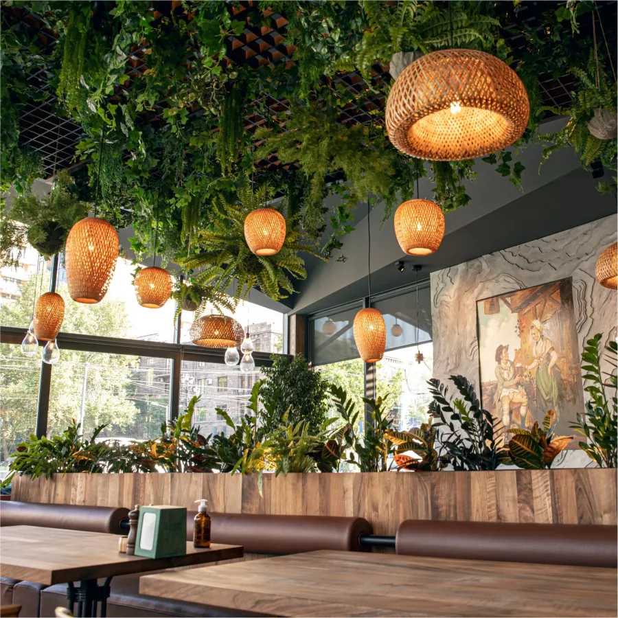 Гастробар The Garden в Ереване: Еда, Досуг, Пиво, Бургеры, Алкоголь, Морепродукты, Шашлык, Стейки, Веранда,